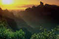 mountains_sunset.jpg (11770 bytes)